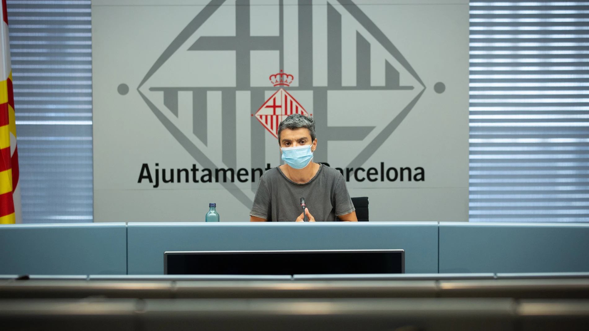 Rueda de prensa de la concejal de Barcelona Lucía Martín sobre políticas de vivienda y pisos vacíos