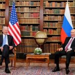 Joe Biden y Vladimir Putin, durante su encuentro en Ginebra del pasado miércoles