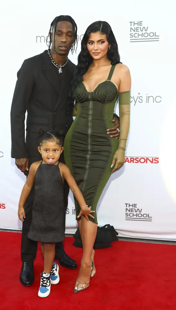 Travis Scott junto a su hija Stormi y Kylie Jenner