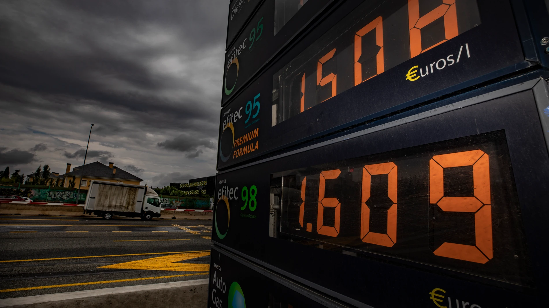 Precios del combustible en una estación de sericio de la A6