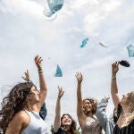 Adiós a las mascarillas en exteriores, de 26 de Junio de 2021.