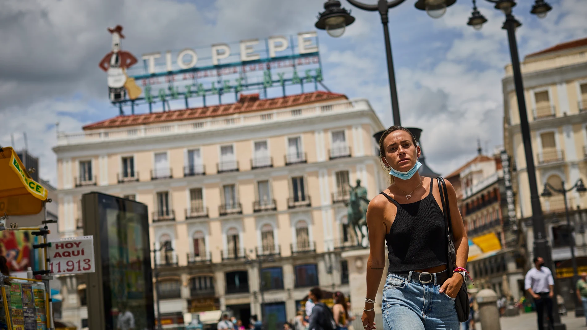 Gente sin mascarilla en las calles del centro de Madrid