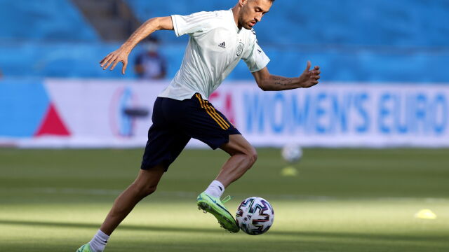 Sergio Busquets con España.