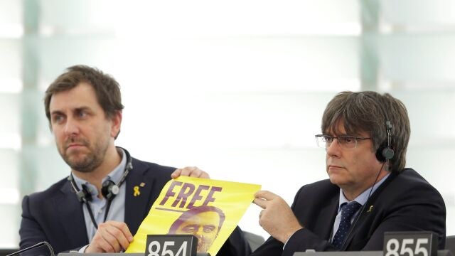 Carles Puigdemont y Toni Comín, en el Parlamento Europeo