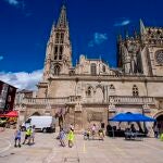 Celebración de la Copa del VIII Centenario de la Catedral de Burgos, con partidos de fútbol benjamín, baloncesto benjamín y balonmano de 8 a 12 años