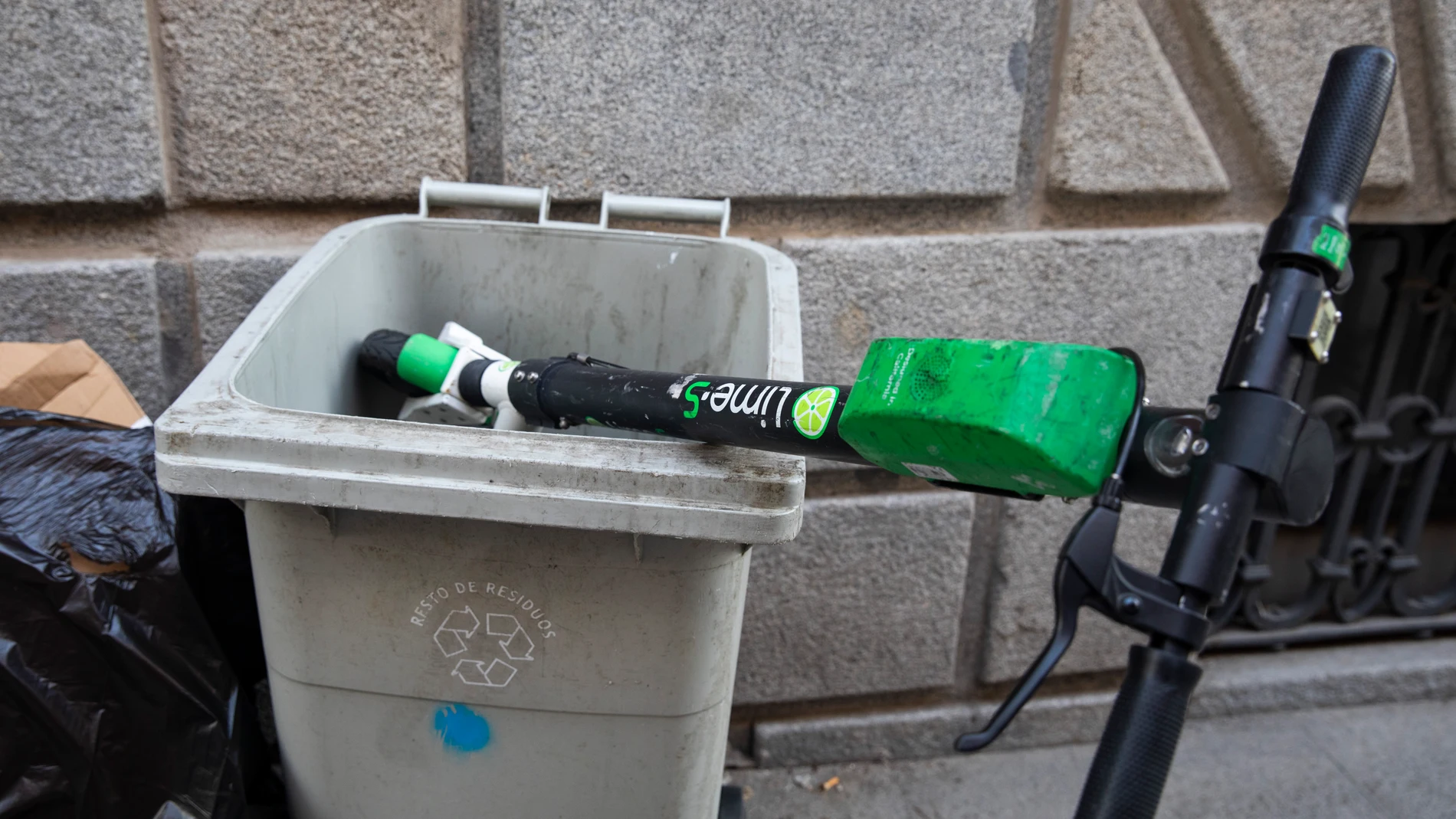 Imagen de un patinete eléctrico de alquiler