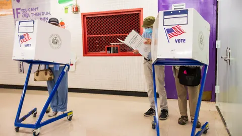 Las primarias de Nueva York concluyen esta noche, pero el recuento de los votos no comenzará hasta el 29 de junio