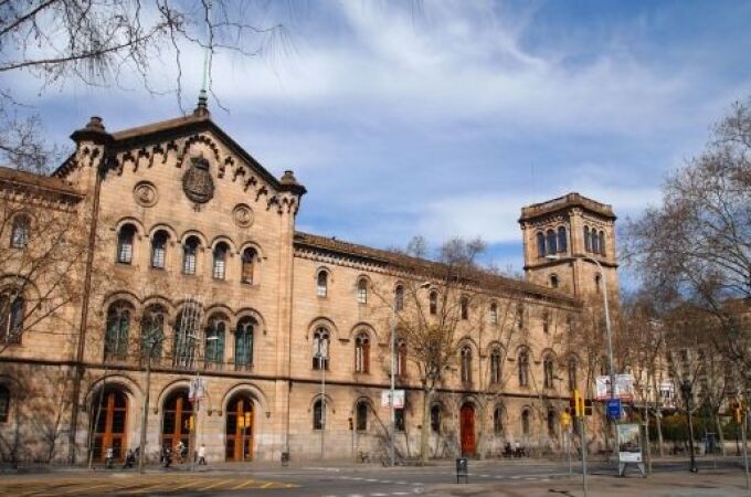 En el mes de febrero se llevó a cabo un cribado en la Universidad de Barcelona para tener una foto de la situación epidemiológica y controlar el virus en la comunidad universitaria