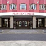 Una portavoz del Departamento de Salud y Atención Social defiende el hotel y añade que su principal prioridad siempre ha sido "proteger al público". President Hotel