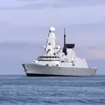 Hace unos días, ya hubo una disputa entre Londres y Moscú por el destructor británico "HSM Defender", que navegó por aguas próximas a la península de Crimea. AP