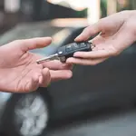 Entrega de las llaves de un vehículo