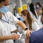 Primer día de vacunación 24 horas en el Hospital Isabel Zendal