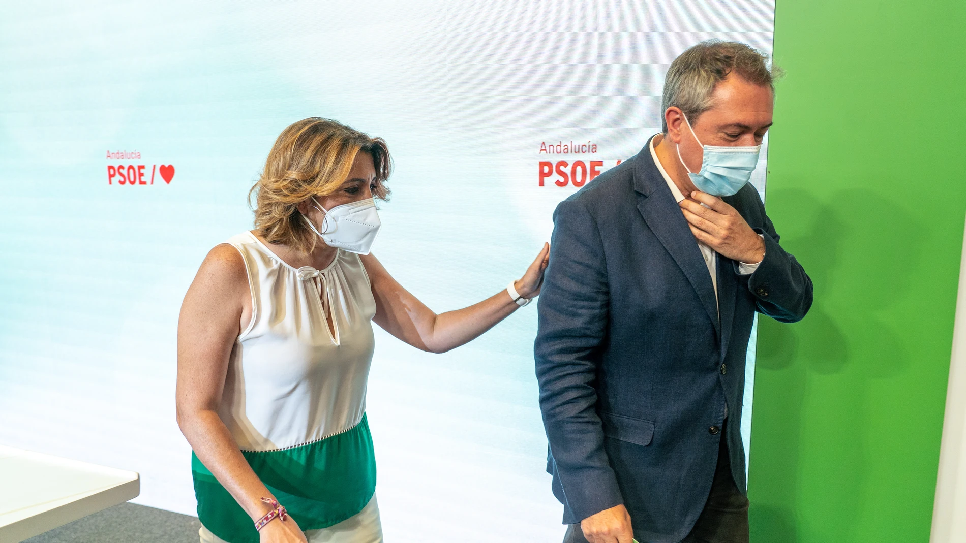 El candidato del PSOE-A a la presidencia de la Junta, Juan Espadas, y la secretaria general, Susana Díaz
