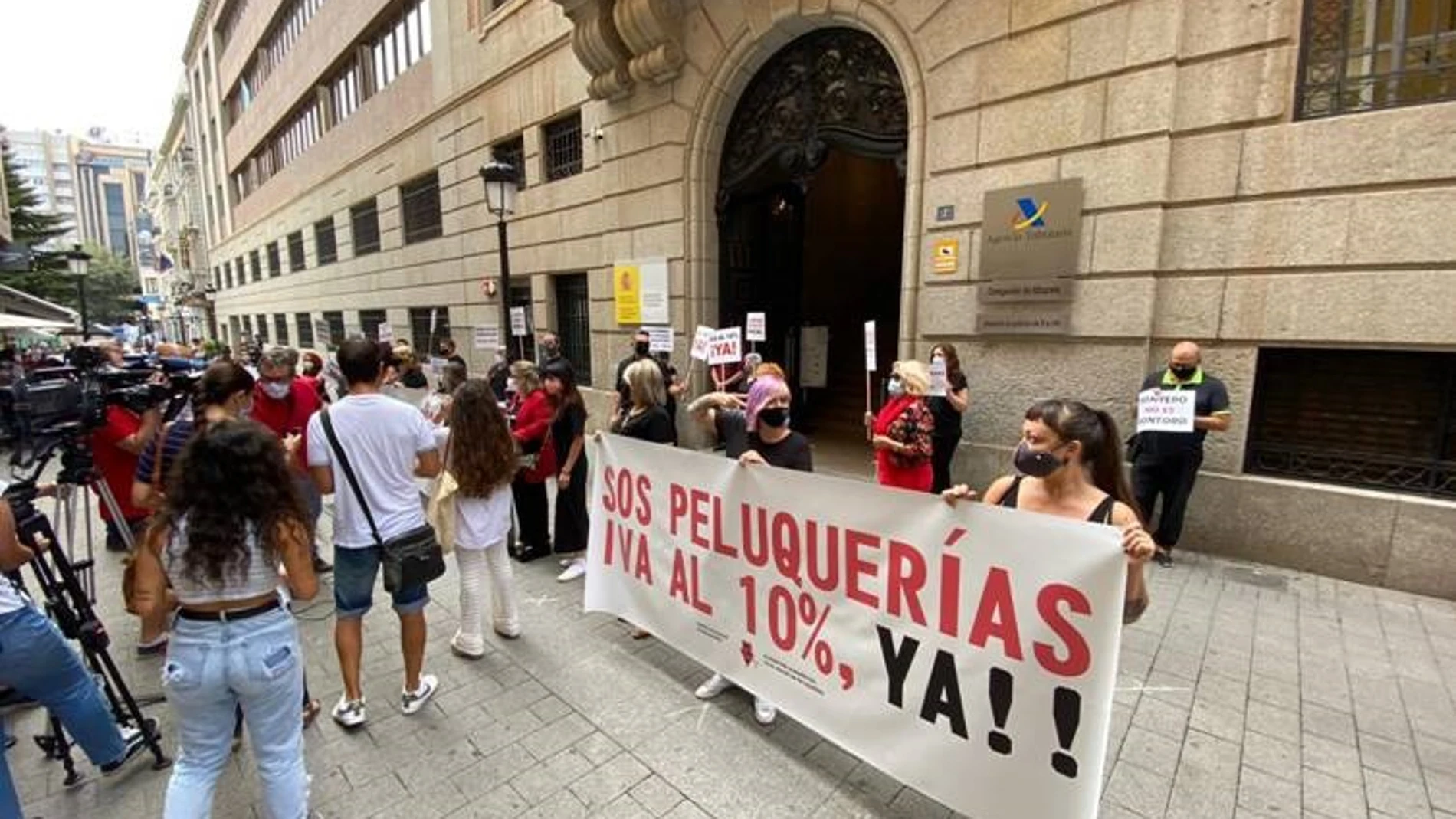 Manifestación de peluquerías de Albacete