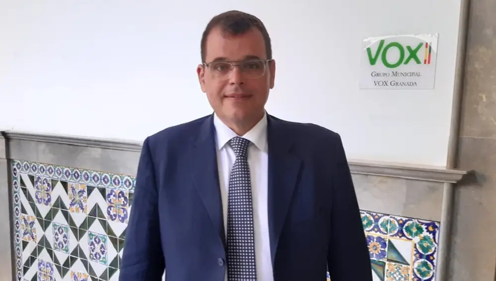 El portavoz del Grupo de Vox en el Ayuntamiento de Granada, Onofre Miralles