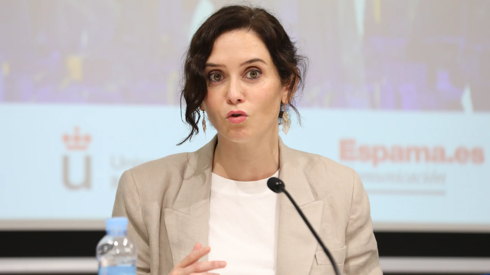 La presidenta de la Comunidad de Madrid, Isabel Díaz Ayuso, clausura el Curso de Verano 'El futuro de los autónomos y emprendedores en la era Post-Covid', a 2 de julio de 2021, en la Universidad Rey Juan Carlos