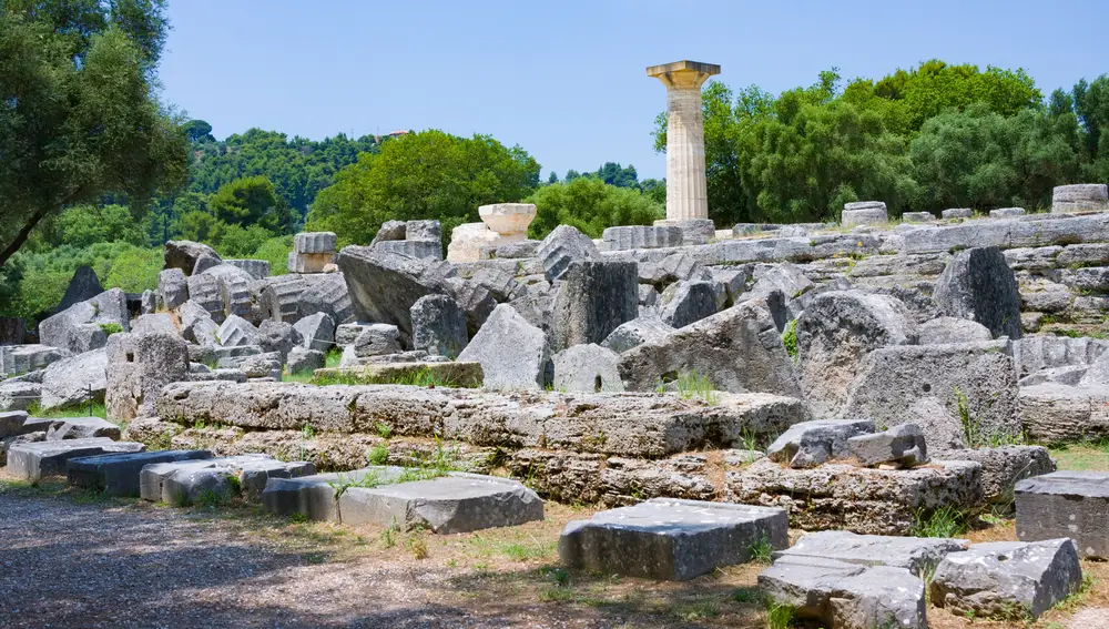 Las excavaciones arqueológicas en Olimpia comenzaron en el siglo XIX y todavía hoy continúan.