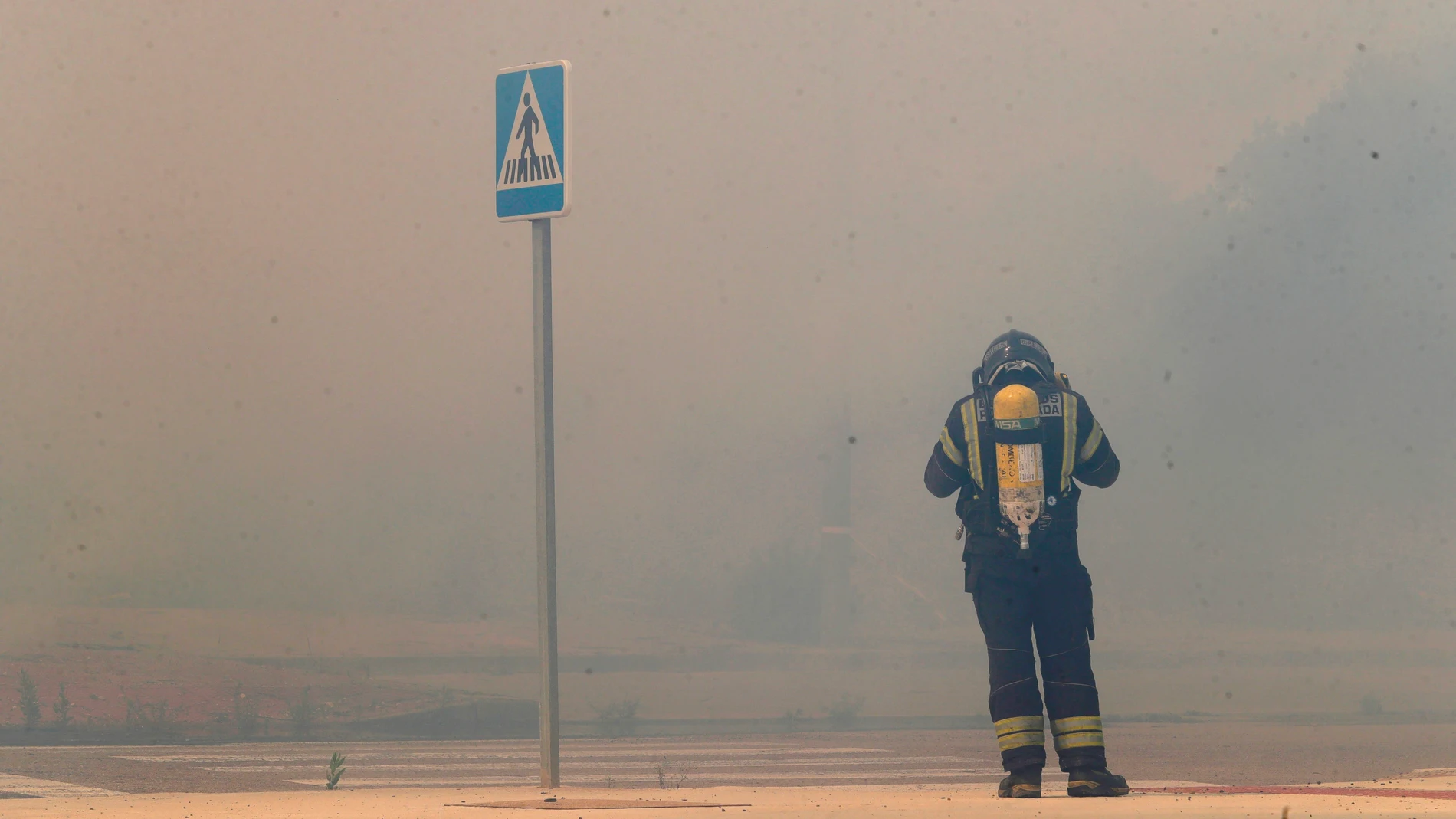 Los bomberos del Ayuntamiento de Ponferrada (León) han logrado controlar un incendio