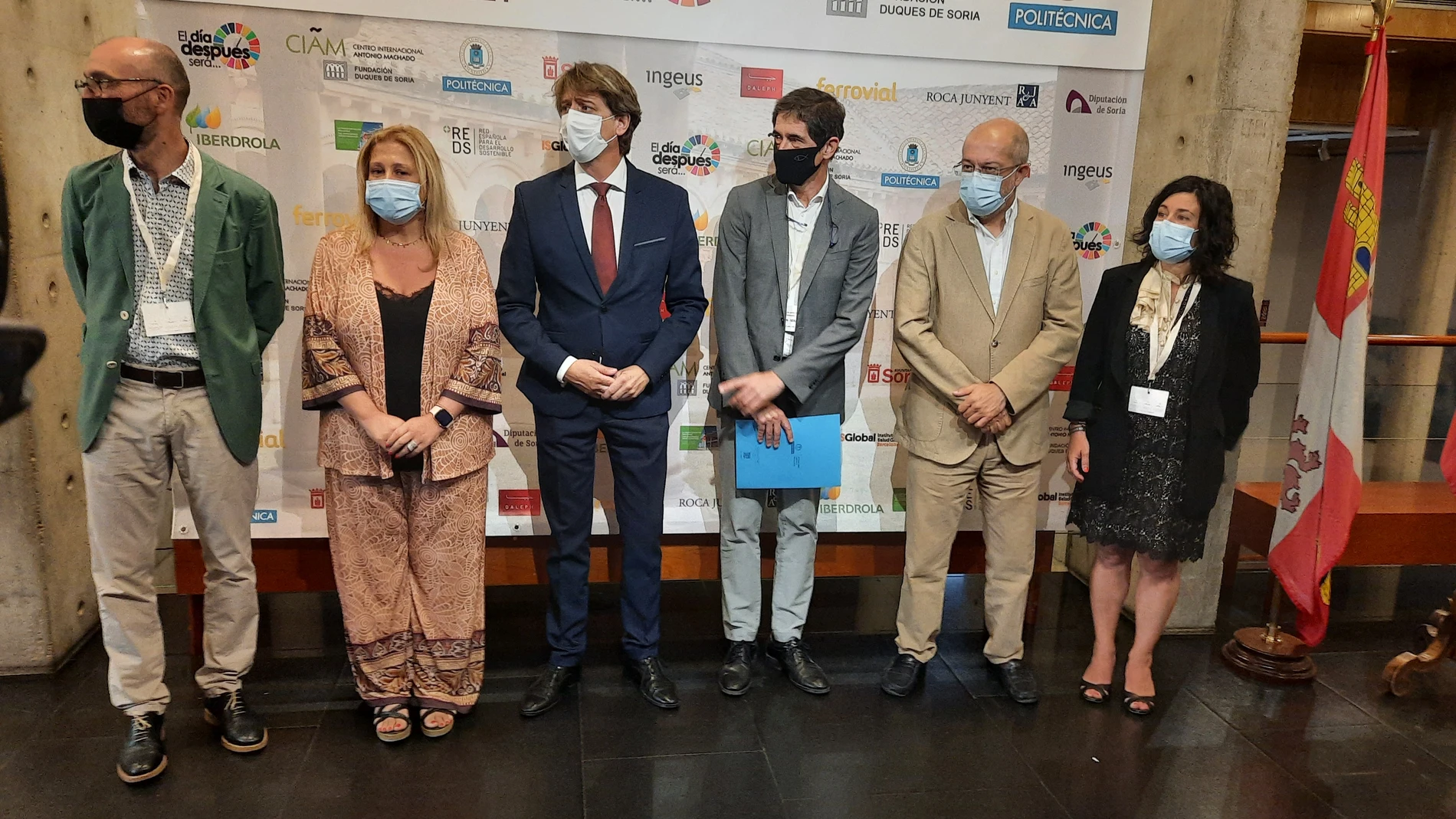 El vicepresidente de la Junta de Castilla y León, Francisco Igea, y el alcalde de Soria, Carlos Martínez, inauguran el ciclo de conferencias ''Diálogos para el día después'', un evento organizado sobre tres ejes: humanismo; capitalismo y bien común; y territorio y persona