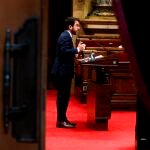El presidente de la Generalitat, Pere Aragonés, durante su comparecencia ante el pleno del Parlament para dar cuenta del "proceso de desjudicialización de la política"