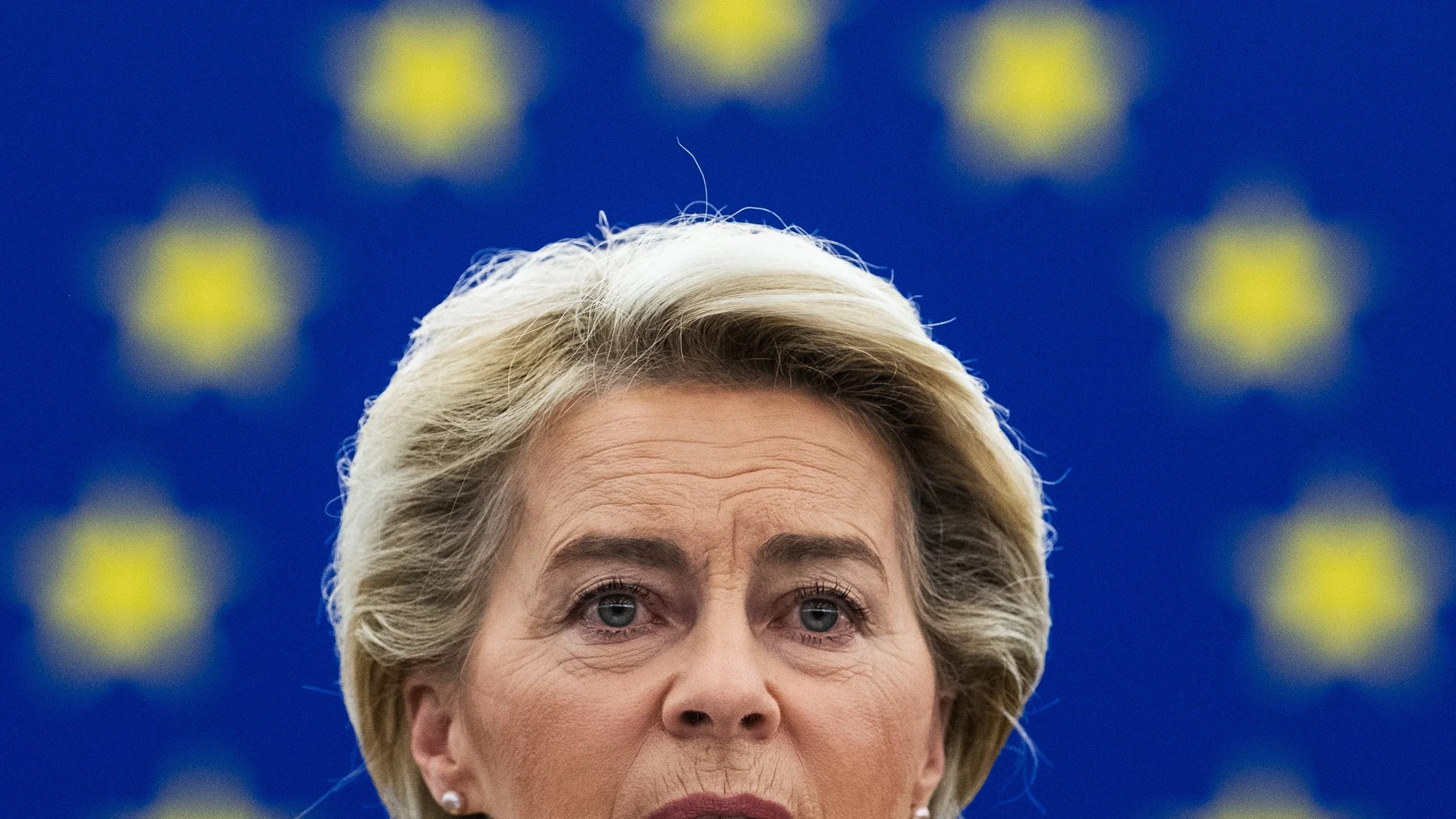 La presidenta de la Comisión Europea, Ursula von der Leyen, en el Pleno de la Eurocámara en Eastrasburgo