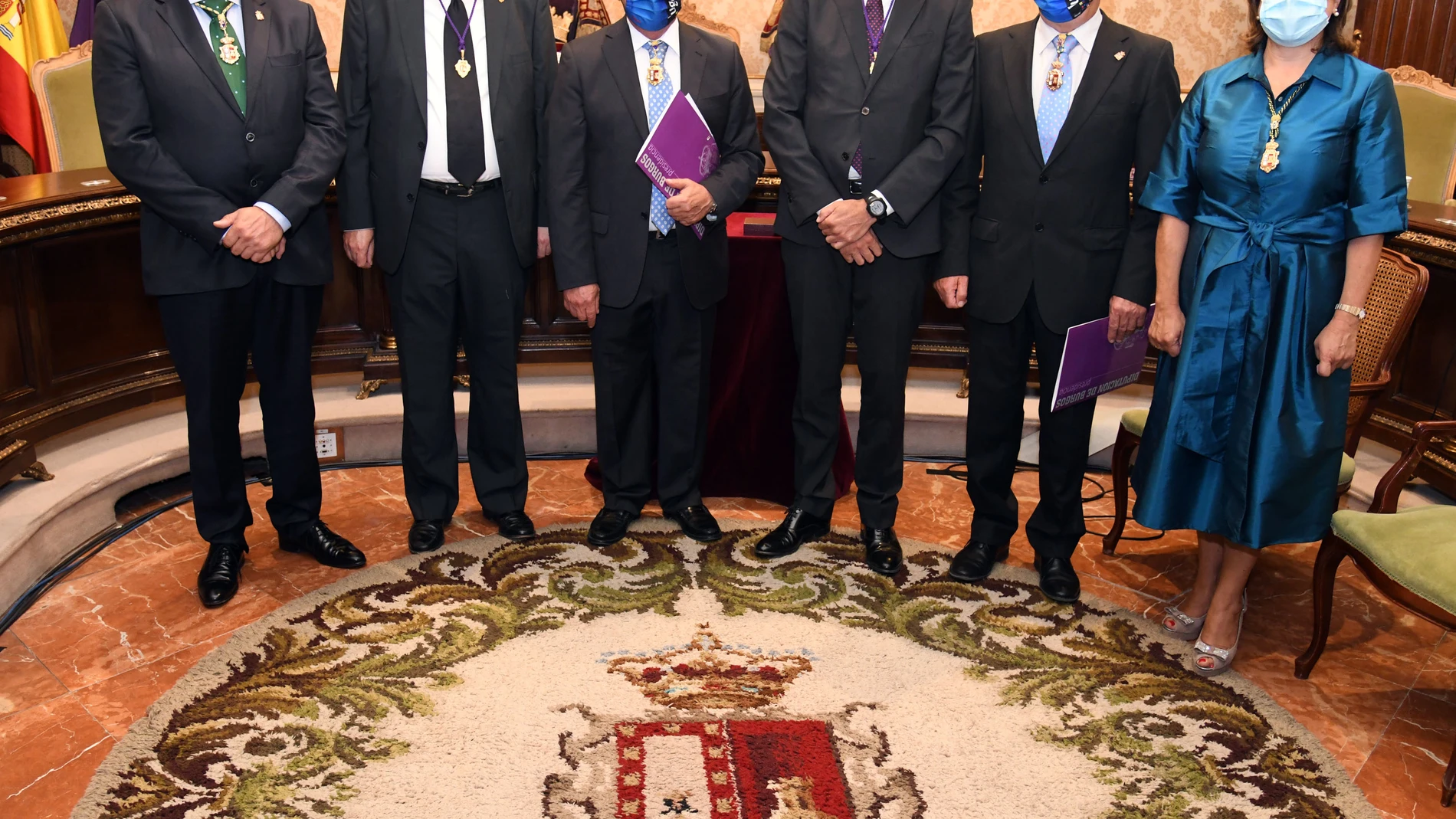 Acto de entrega de la distinción Medalla de Oro de la Provincia a la Real Academia Burgense de Historia y Bellas Artes, Institución Fernán González, y a la Vuelta Ciclista a España