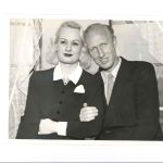 Edith Rogers y Harold E. Dahl en su reencuentro en 1940, después de que Franco dejara en libertad al piloto, capturado en Brunete. Su historia de amor es rescatada en la novela «Con plomo en las alas» (Almuzara) de Pedro Corral