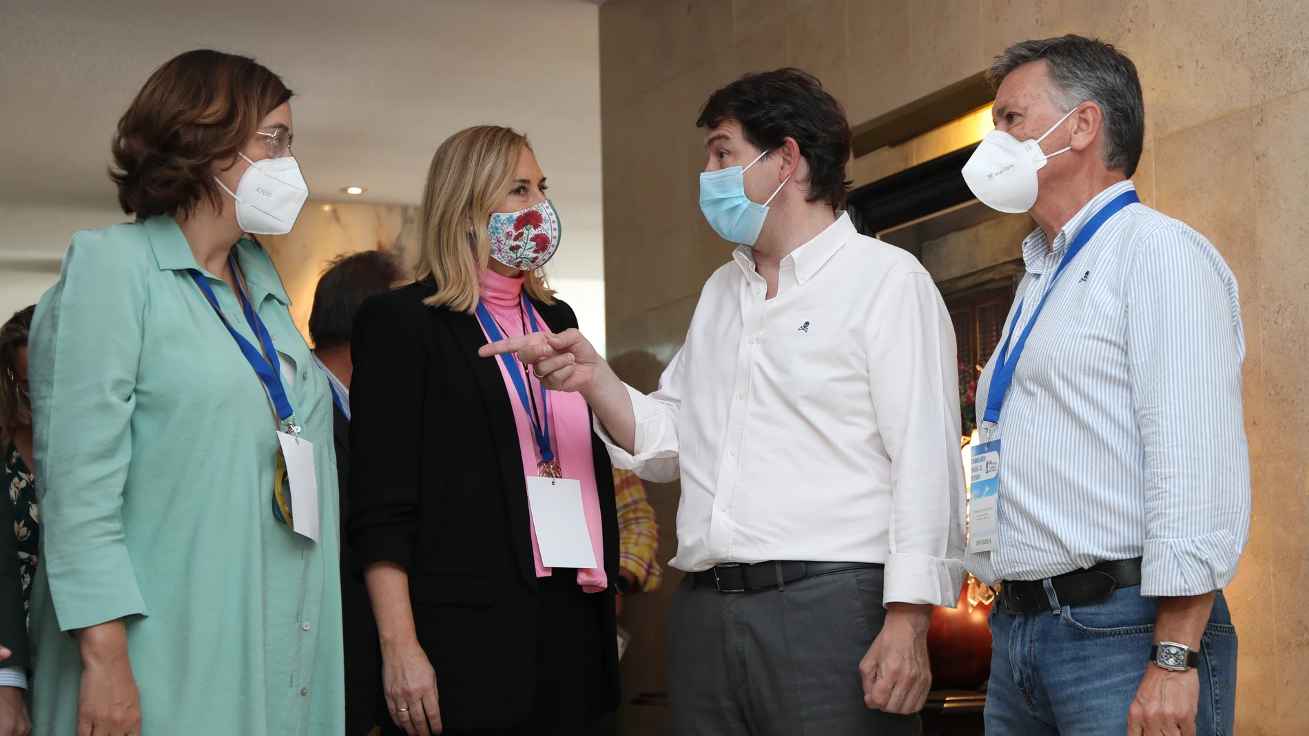 La presidenta del PP de Palencia, Ángeles Armisén; el presidente del PP de Castilla y León, Alfonso Fernández Mañueco; la vicesecretaria nacional de Organización del PP, Ana Beltrán; y el secretario general del PP de Castilla y León, Francisco Vázquez