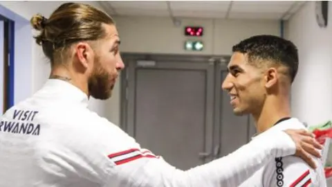 El saludo de Ramos a Achraf