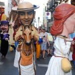 La Comparsa de Gigantes y Cabezudos, en las calles de Madrid