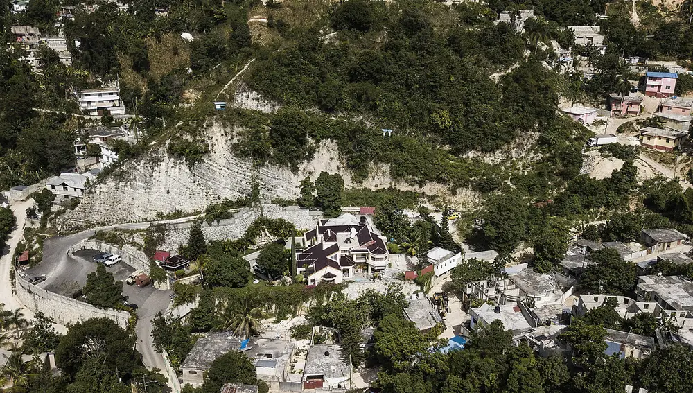 Vista aérea de la residencia donde fue asesinado Jovenel Moïse