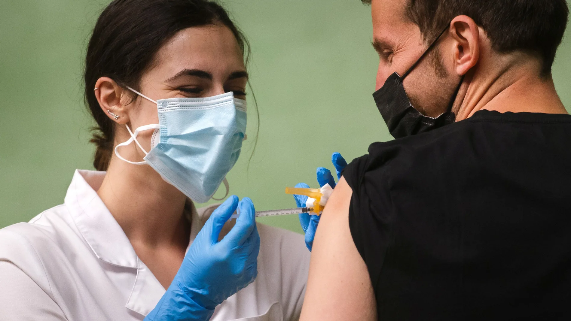 Vacunación masiva con Pfizer a jóvenes treintañeros en Ciudad Rodrigo