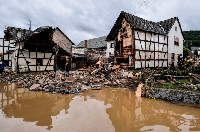 El río Ahr, en Schuld, Alemania, desbordado tras las inundaciones que han dejado más de 80 muertos y miles de desaparacidos