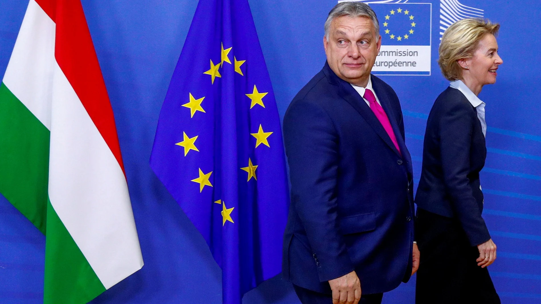 El primer ministro húngaro, Viktor Orban, junto a la presidenta de la Comisión Europea, Ursula von der Leyen, en Bruselas