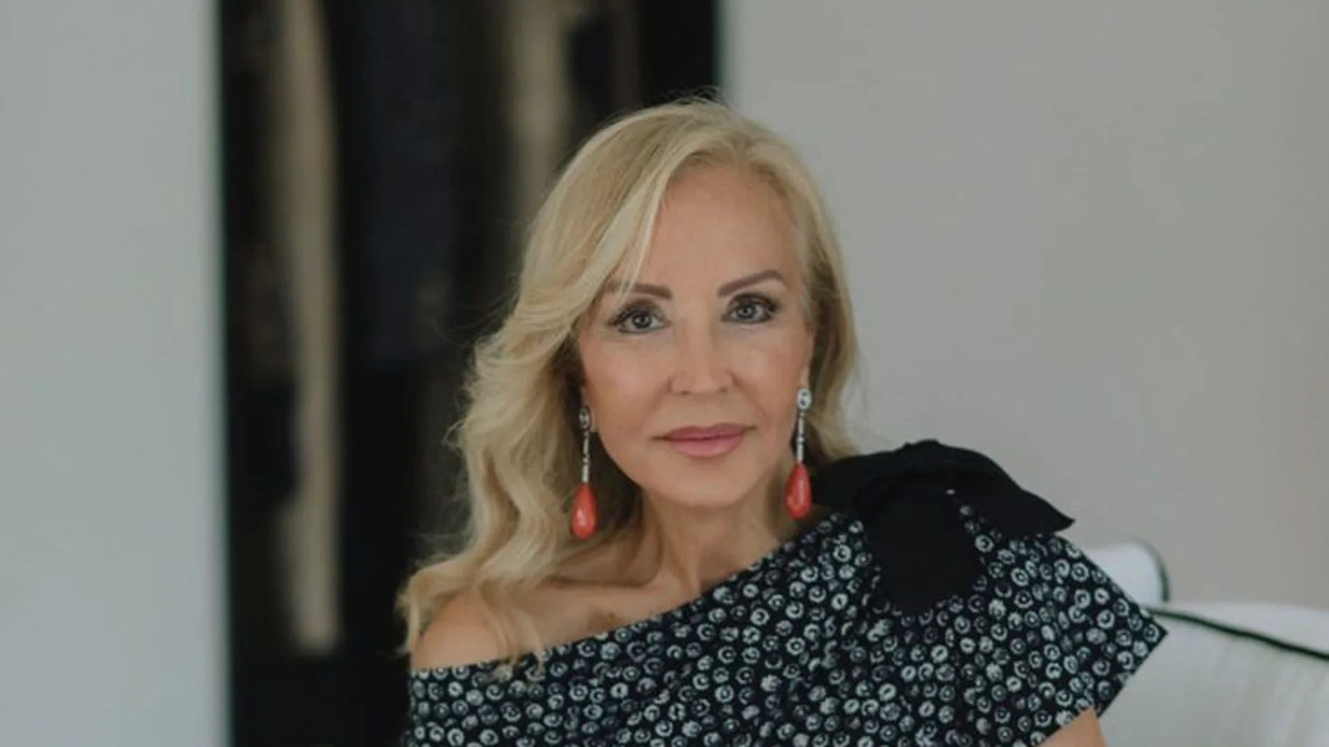Carmen Lomana en la fiesta de Chanel en Marbella