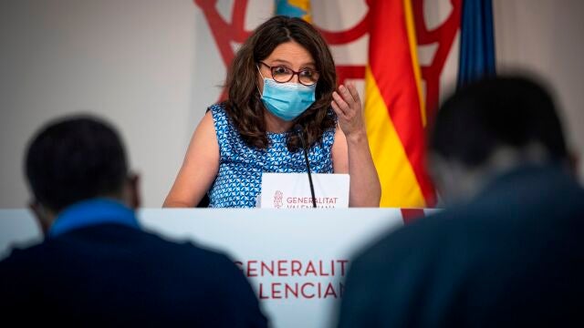 La vicepresidenta Oltra informa sobre la extensión del toque de queda a más localidades. Foto de archivo.