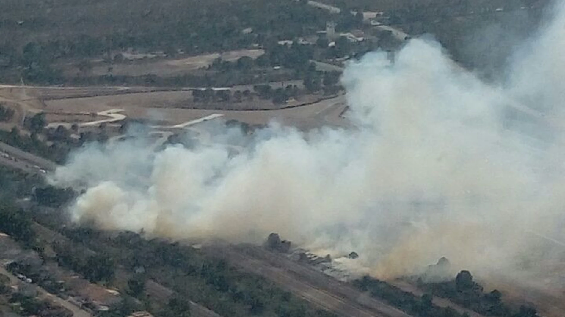 Imágenes del incendio en l'Ametlla de Mar (Tarragona)