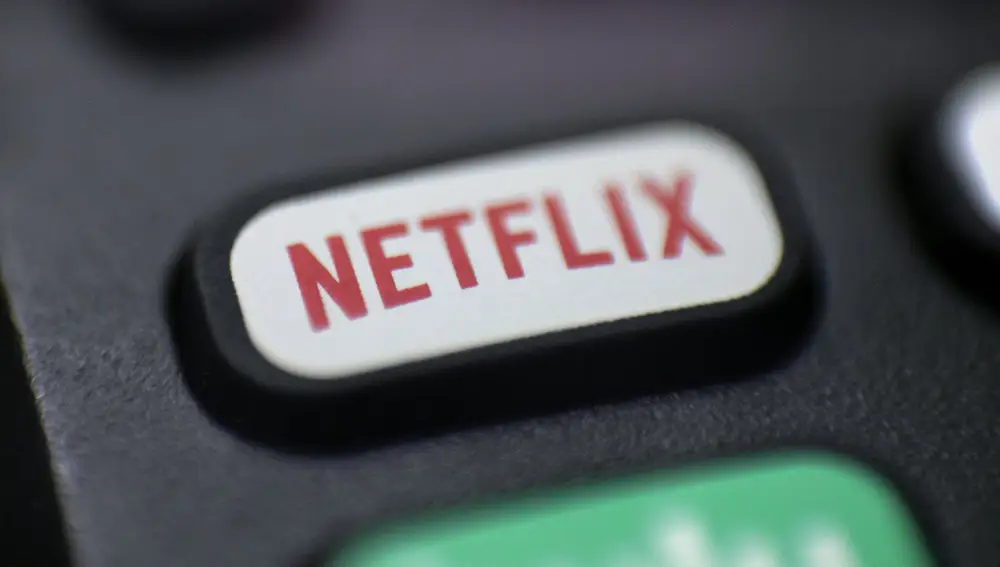 Netflix se ha convertido en el estándar de mercado de las plataformas de streaming, precisamente por su enorme oferta de contenidos. Pero por este mismo motivo, también debe ocultar gran parte de los títulos | Fuente: AP Photo/Jenny Kane