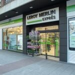 Fachada de la primera tienda de Leroy Merlin Exprés en España