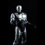 RoboCop, un robot que conserva la cara y partes del cerebro del policía Alex Murphy… y ¿también su identidad?