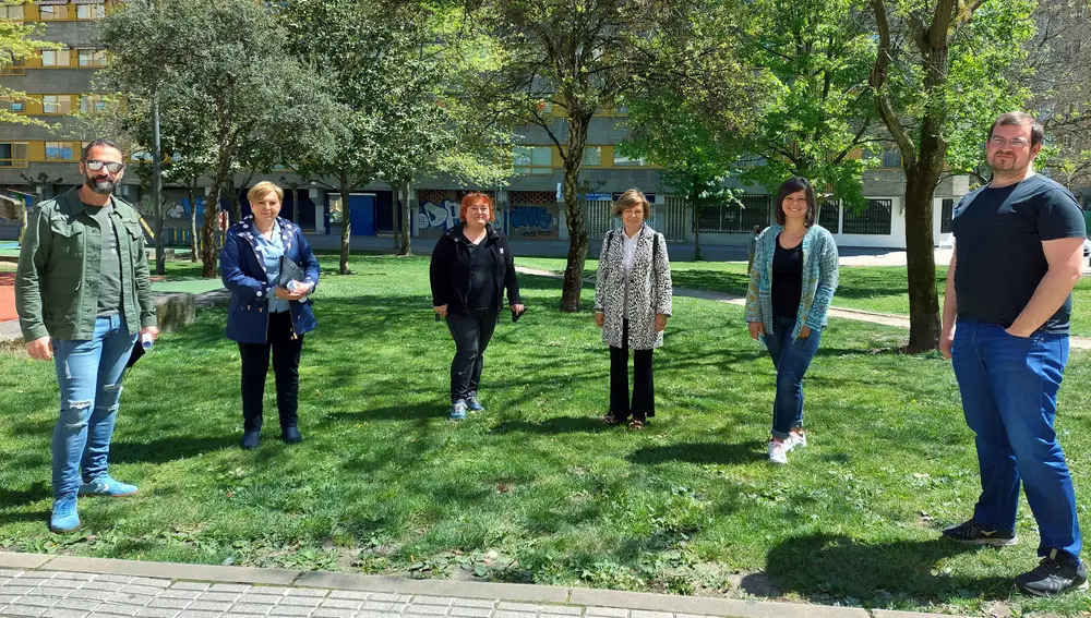 Jorge Prada, María del Mar García, Mar Marqués, Mayte Castro, Maiver Menéndez y Norberto Magín, fundadores de la asociación musical El Sámbano