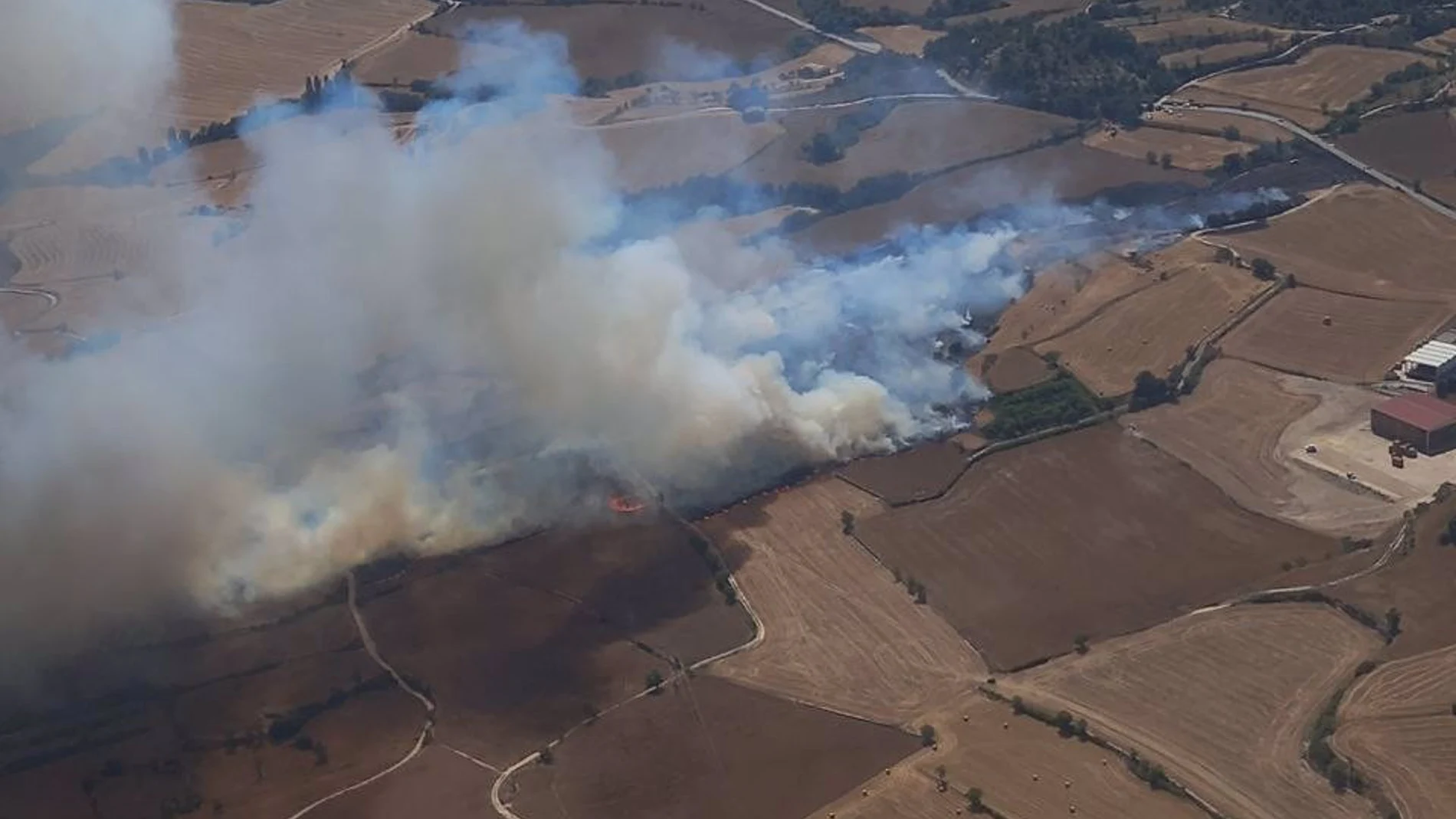 Imagen aérea del fuego en Santa Coloma de Queralt