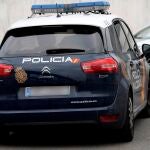 Un coche policial