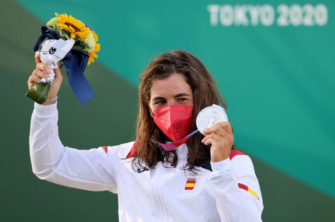 Maialen Chourraut, con la medalla de plata lograda en Tokio 2020.