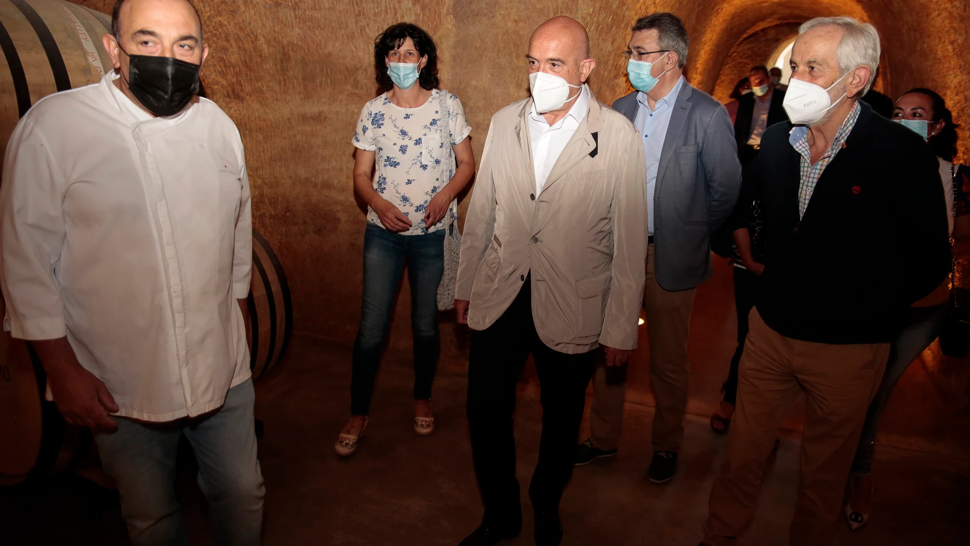 El consejero de Agricultura, Ganadería y Desarrollo Rural, Jesús Julio Carnero, visita un proyecto de desarrollo rural de un Grupo de Acción Local en la localidad leonesa de Jiménez de Jamuz