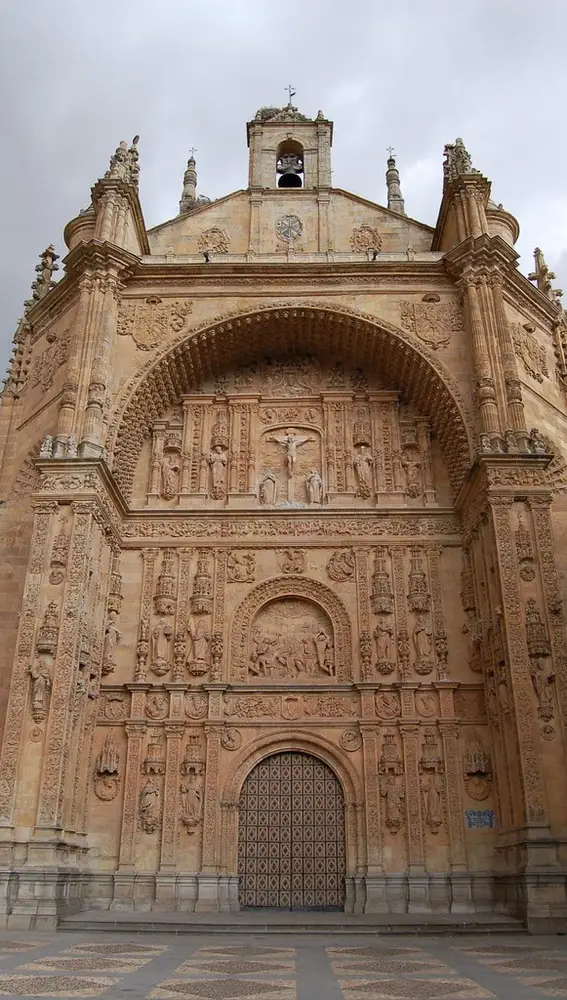 Fachada del convento de San Esteban, en Salamanca