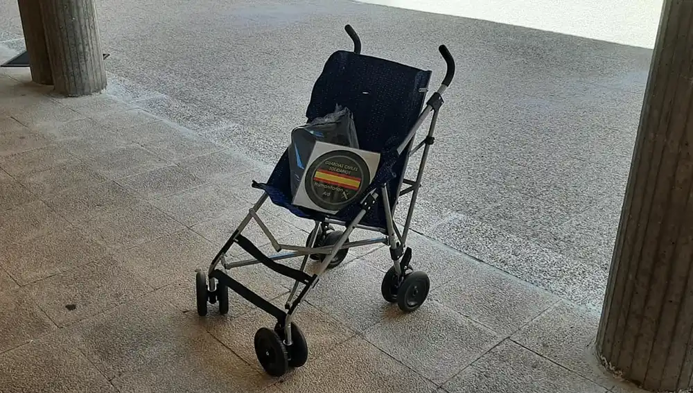 Imagen d ela silla de ruedas que han conseguido comprar gracias a la solidaridad de la gente