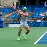 Nadal, en pleno entrenamiento en las pistas del torneo Citi Open que se celebra en Washington