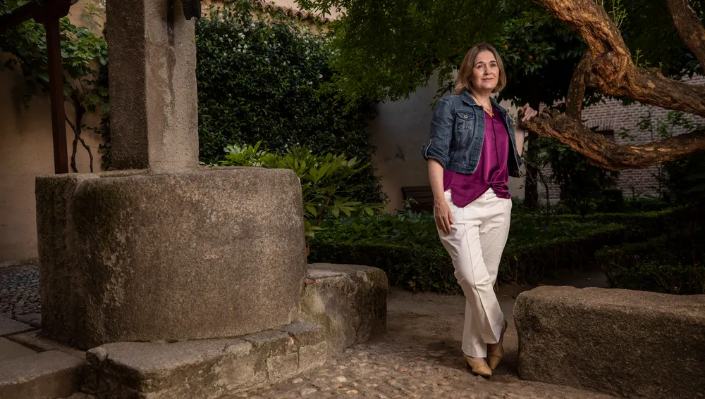 Marta Rivera de la Cruz en el huerto de la casa museo de Lope de Vega