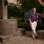 Marta Rivera de la Cruz en el huerto de la casa museo de Lope de Vega
